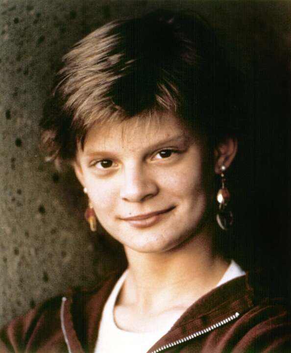 eef4c8d8e9e886f4_M4DGOON_EC003_H